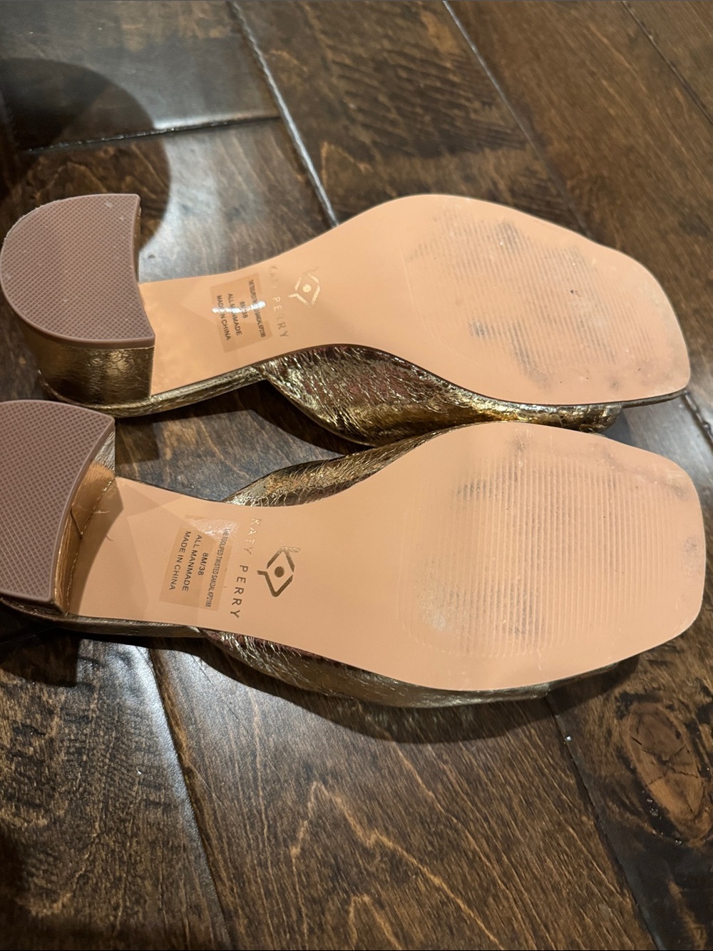 Katy Perry Collections Metallic Gold Knotted Mule Slides - Picture 6 of 6